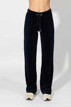 Φόρτωση εικόνας στο εργαλείο προβολής Συλλογής, Γυναικείο Βελουτέ Παντελόνι Φόρμας Harmony 509608 Black | evaunderwear