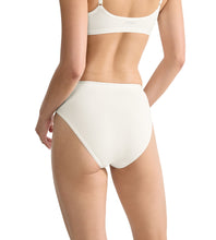 Φόρτωση εικόνας στο εργαλείο προβολής Συλλογής, Γυναικεία Σλιπ 3TMX Sloggi Go Daily Cotton Tai Cream | evaunderwear